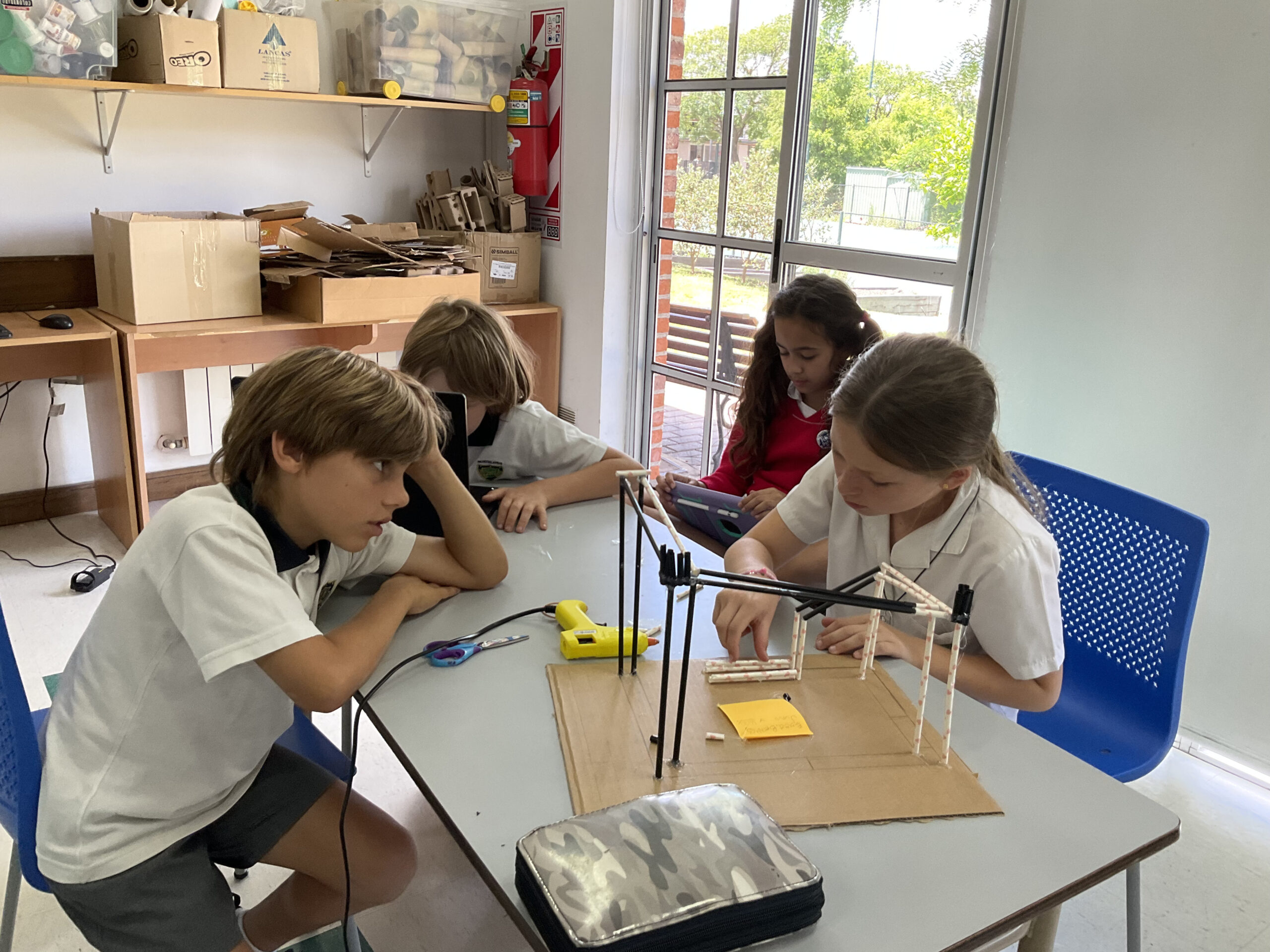 Y5 Straw Roller Coaster Y5 Straw Roller Coaster