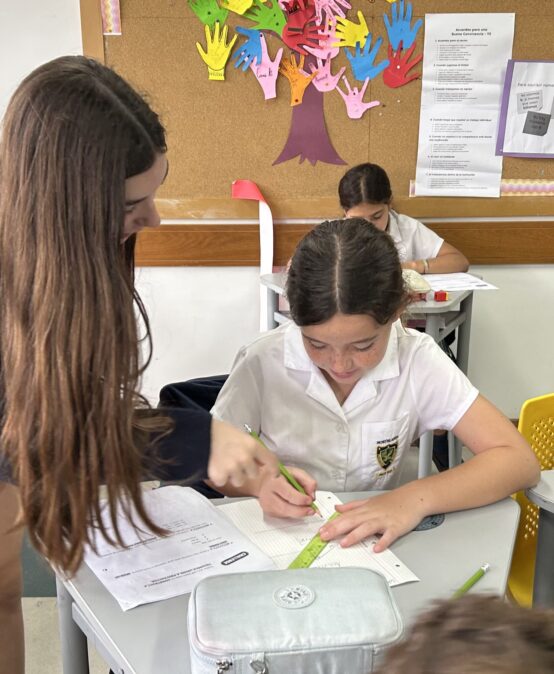 Service Learning: CAS Students in Olivos Primary