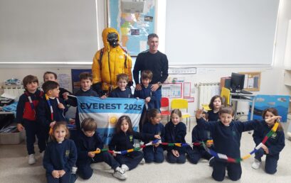 Sharing Inspirational Experiences: From a Dream to the Top of Everest