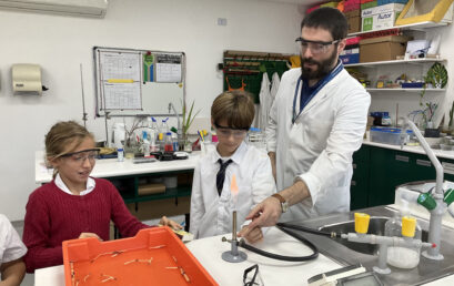We Are KNOWLEDGEABLE! A Look Back at the Science Lab Experiences from this First Half of the Year – Olivos Primary