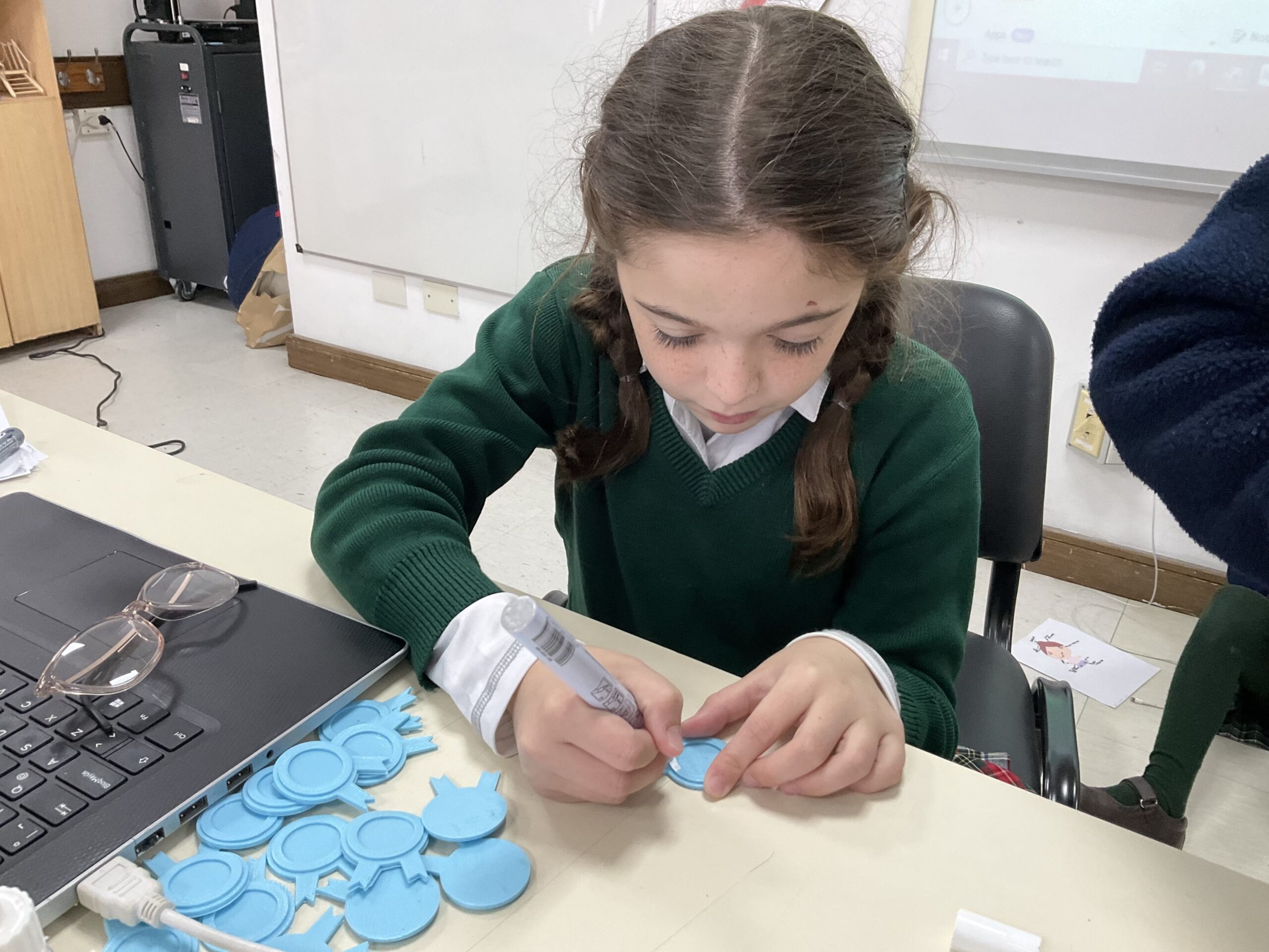 Design, Technology and National Spirit: 3D Patriotic Rosettes Created by Year 4 Students Design, Technology and National Spirit: 3D Patriotic Rosettes Created by Year 4 Students