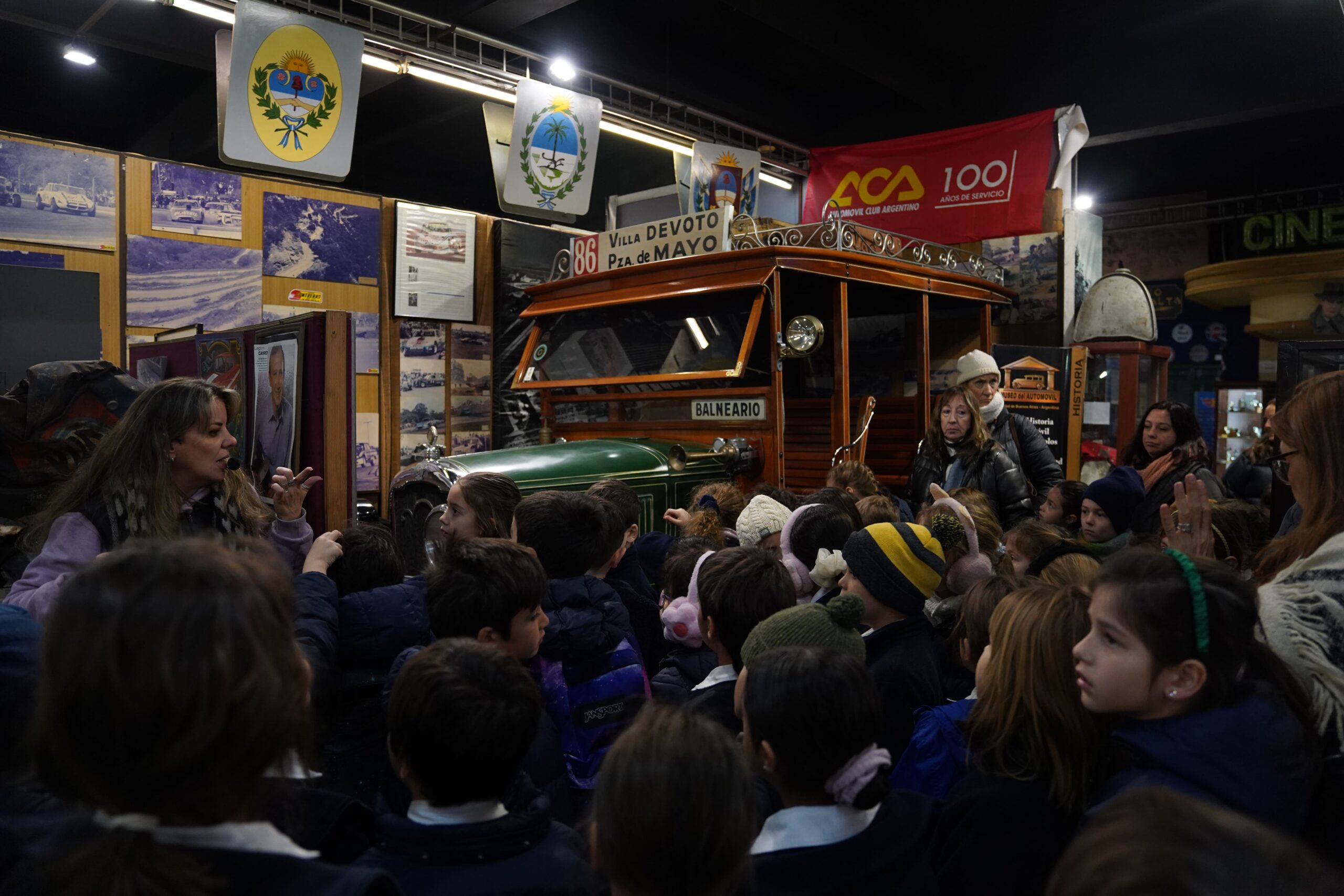 🚗 A Journey Through Time with Y2! – Visit to the Automobile Museum 🏁 🚗 A Journey Through Time with Y2! – Visit to the Automobile Museum 🏁