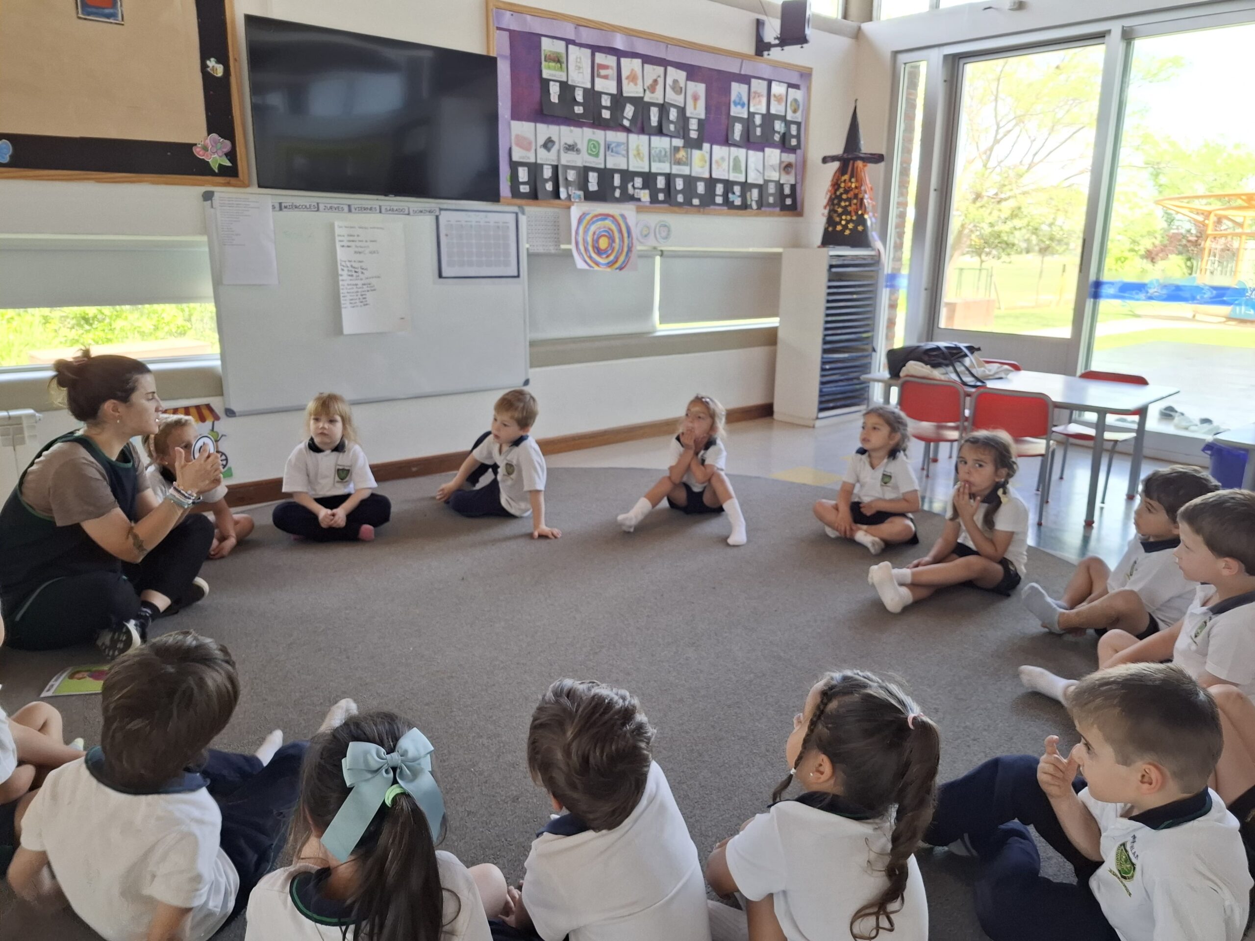First Steps in the Robotics Workshop Kinder 4 First Steps in the Robotics Workshop Kinder 4