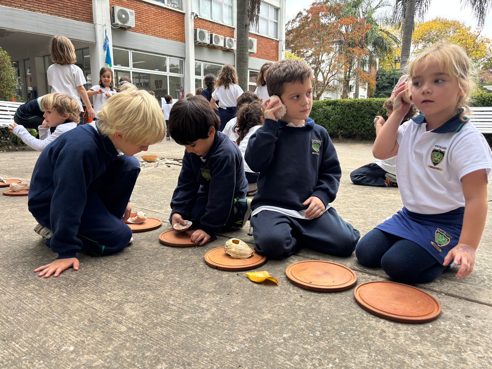 Outdoors “Open Doors” – Kinder Olivos