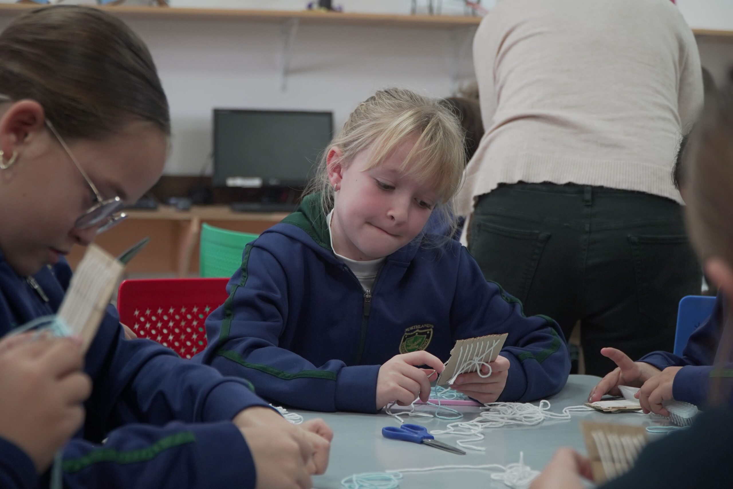 Y4 Students made Argentine cockades for Flag Day. Y4 Students made Argentine cockades for Flag Day.