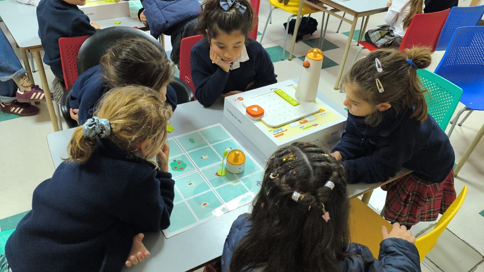 Learning, Logic, and Teamwork with Matatalab in Y1 Learning, Logic, and Teamwork with Matatalab in Y1